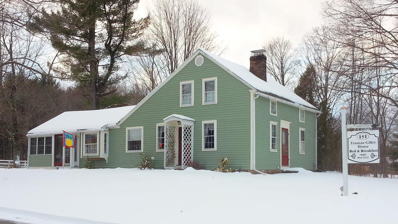 Truman Gillet House B & B Granby Exterior photo